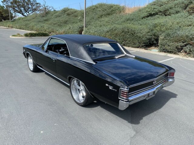 1967 chevrolet chevelle super sport clone 712 miles black hardtop 4-speed manua