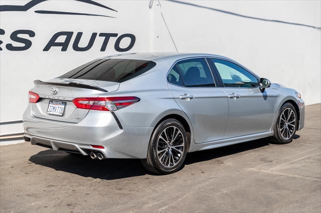 2018 toyota camry se