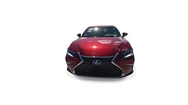 2022 lexus es 300h ultra luxury