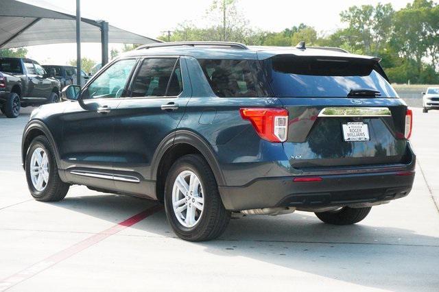 2022 ford explorer xlt