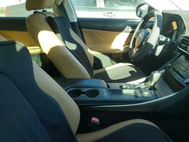 2018 lexus is 300 base