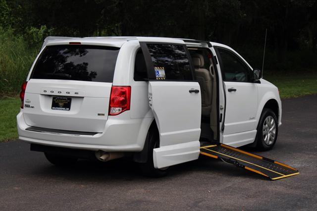 2019 dodge grand caravan se