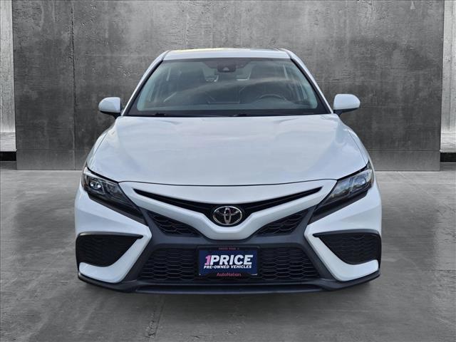 2021 toyota camry se