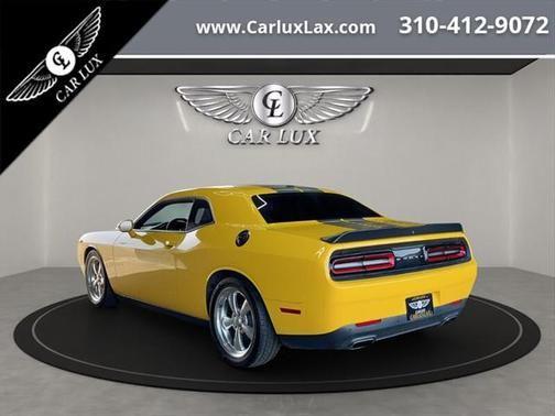 2017 dodge challenger