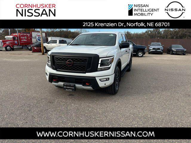 2023 nissan titan pro-4x