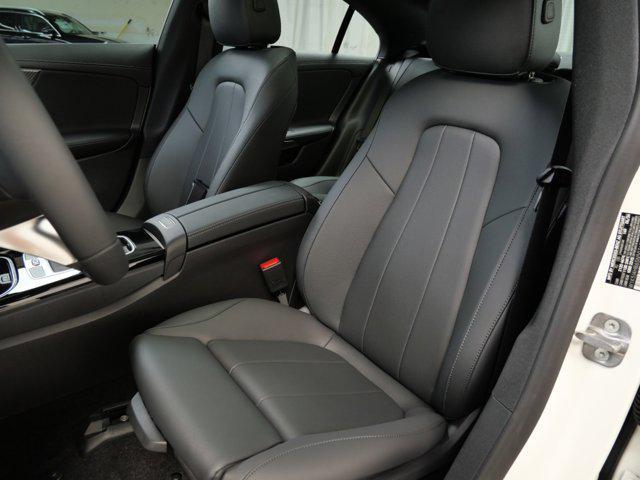 2025 mercedes-benz cla 250 base 4matic