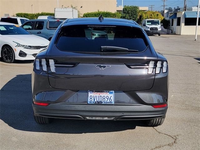 2022 ford mustang mach-e