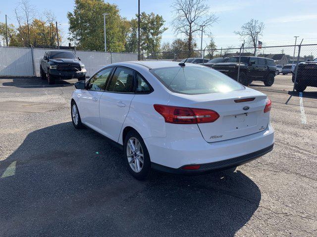 2016 ford focus se