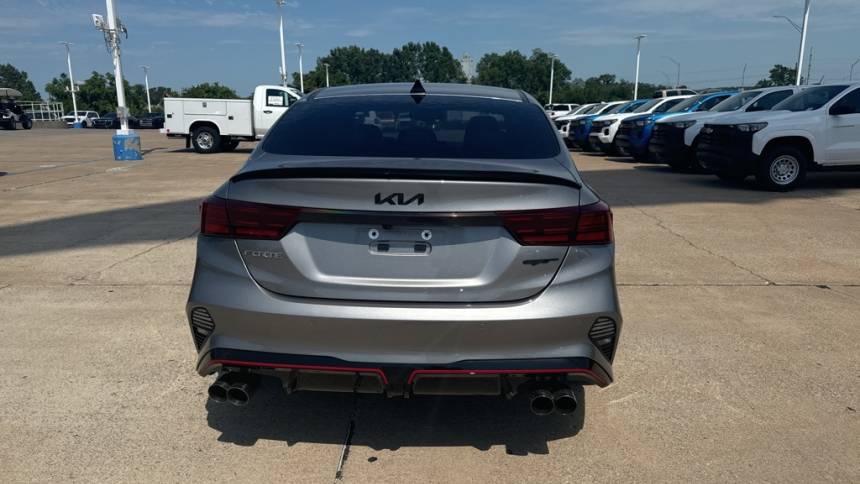 2022 kia forte gt