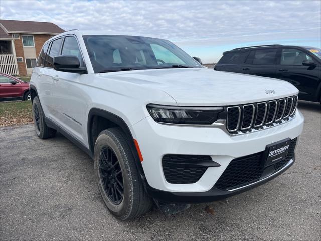2023 jeep grand cherokee laredo