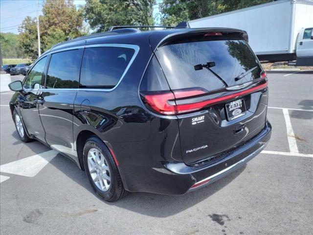 2022 chrysler pacifica touring-l