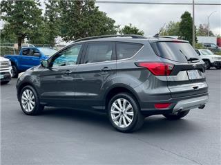 2019 Ford Escape sel