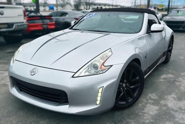 2017 nissan 370z touring