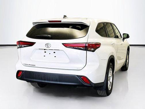 2023 toyota highlander