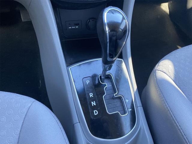 2013 hyundai accent se