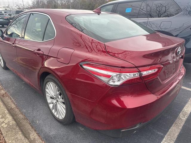 2018 toyota camry hybrid xle