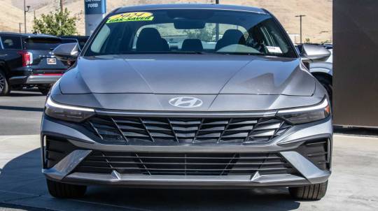 2024 Hyundai Elantra