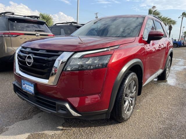 2024 nissan pathfinder sv