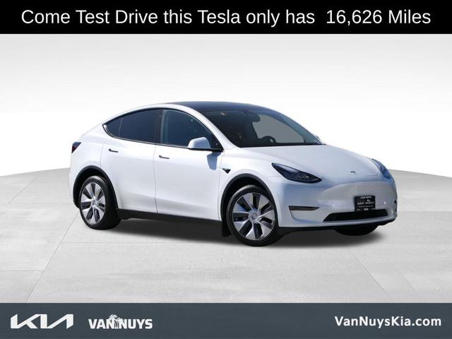 2023 tesla model y long range