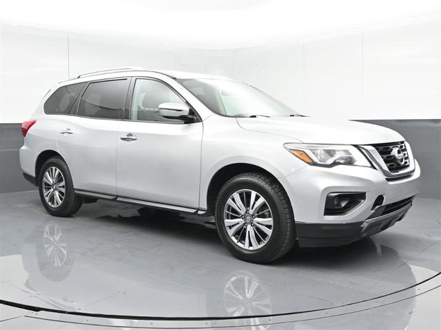 2019 nissan pathfinder sv