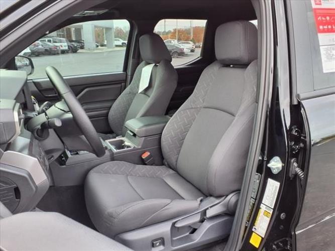 new 2024 toyota tacoma 4wd sr5