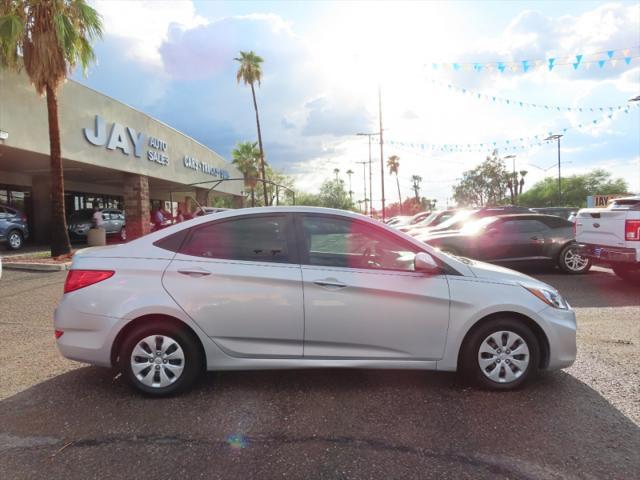 2016 hyundai accent se