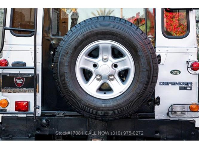 1995 land rover defender in beverly hills, california