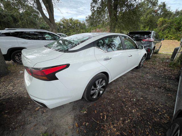 2023 nissan altima s fwd