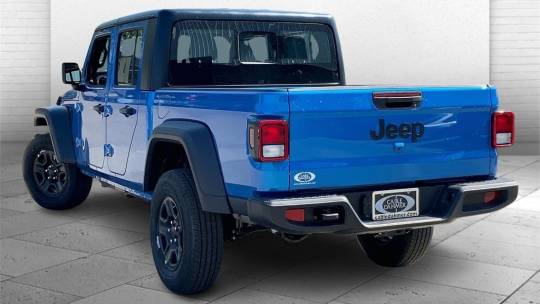 2024 Jeep Gladiator