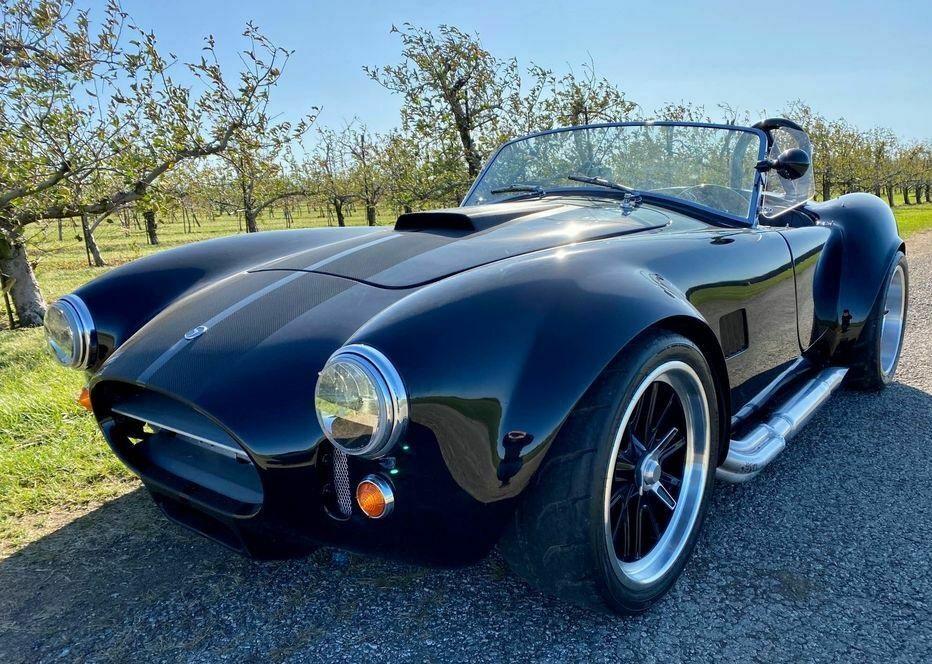 1965 shelby cobra factory five replica glossy black