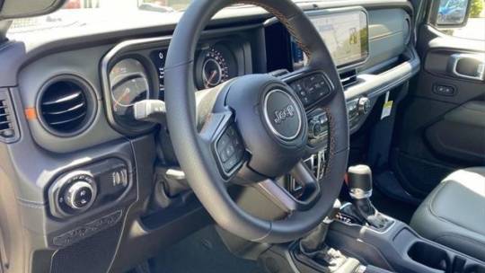 new 2024 jeep gladiator mojave