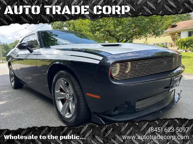 2019 dodge challenger sxt