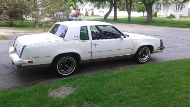 1984 oldsmobile cutlass street rod, reduced, & reasonable offers are considered