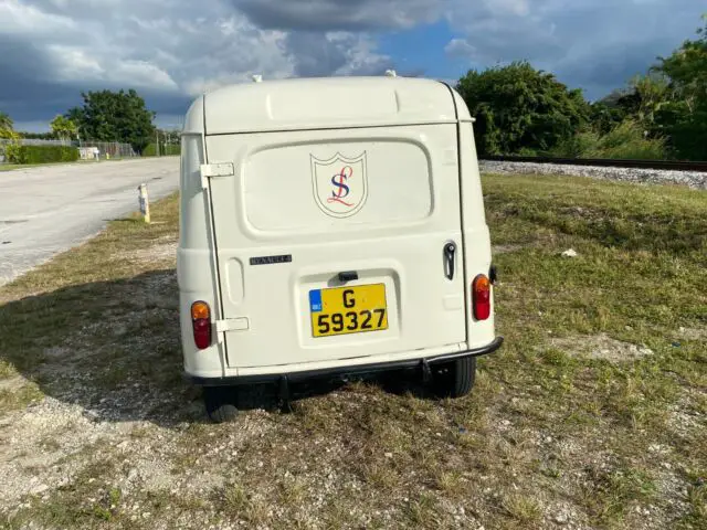 very rare 1989 renault r4 delivery van european import us title low kms 25k mi