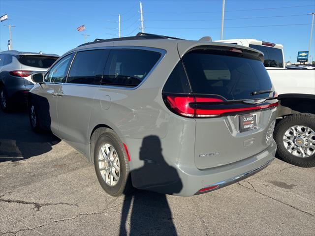 2022 chrysler pacifica touring l