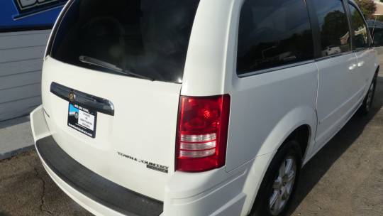 2008 Chrysler Town & Country