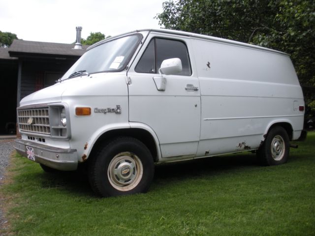 1981 g10 chevy van shorty . ready to restore . no reserve . chevrolet van