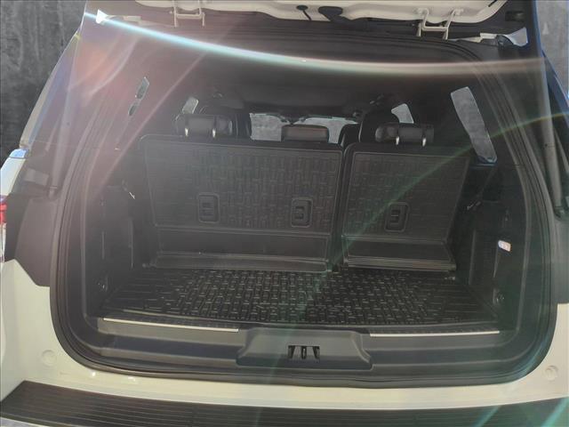 2023 lincoln navigator black label