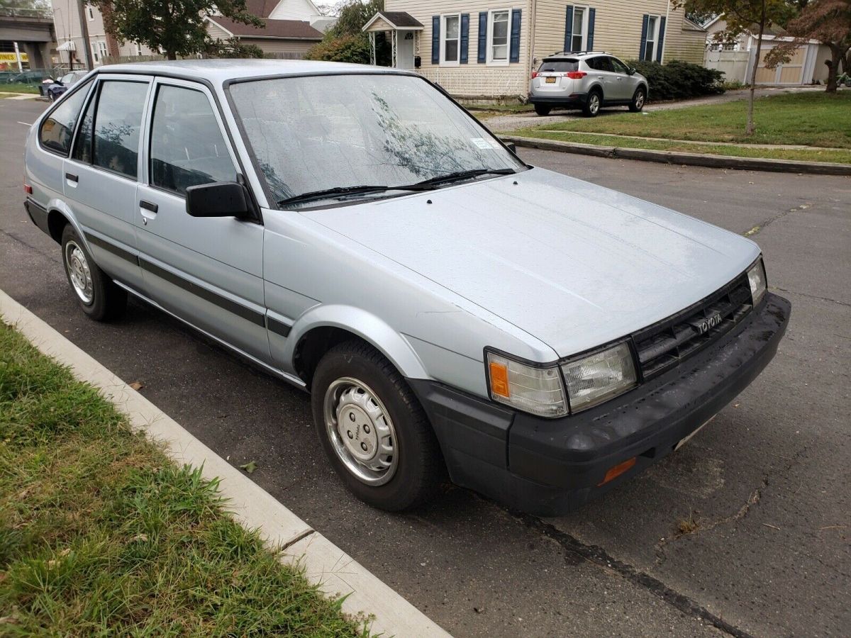 1986 toyota corolla hatchback blue fwd automatic dlx