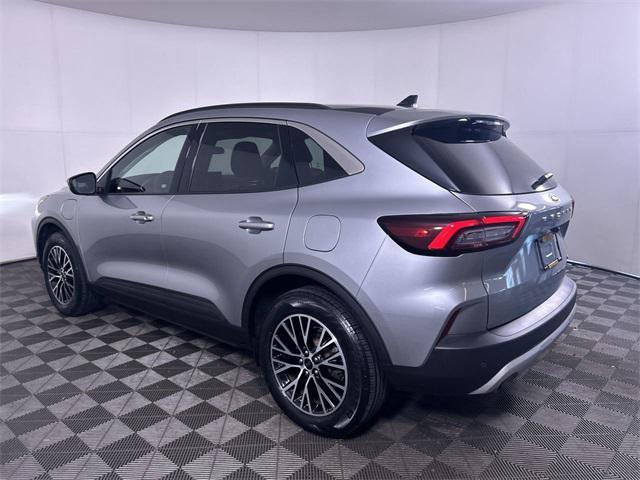 2023 ford escape base