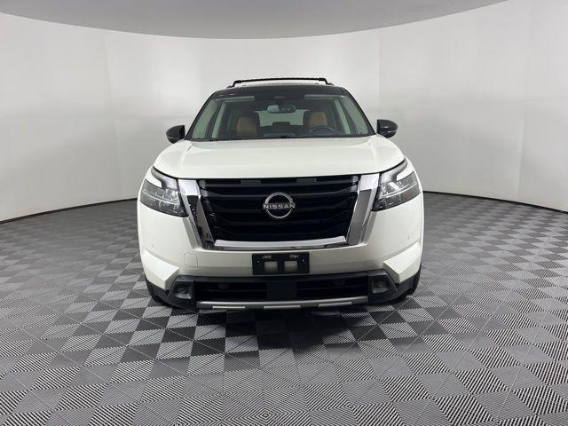 2022 nissan pathfinder platinum