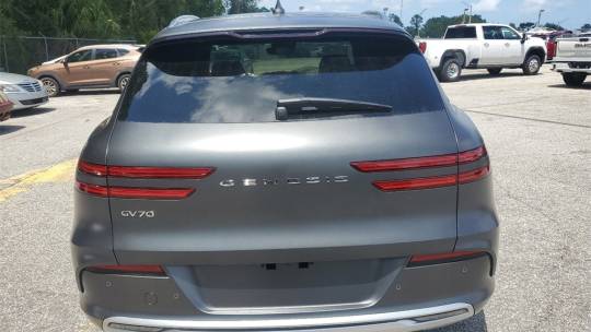 2023 Genesis GV70