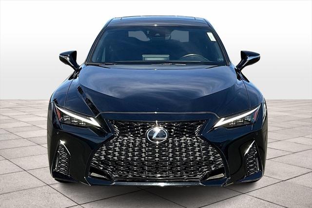 2022 lexus is 350 base
