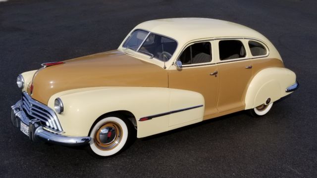 46 custom cruiser beautiful restoration done, looks and drives great!