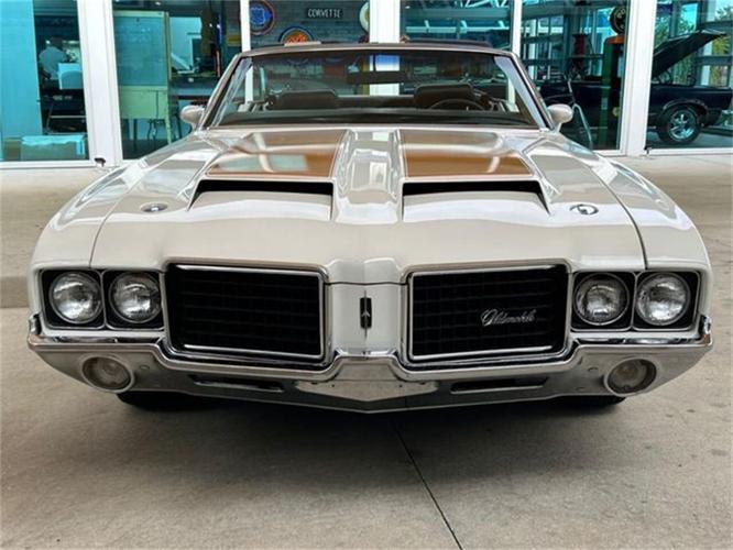 1972 oldsmobile cutlass in calverton, new york