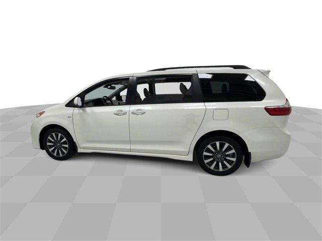 2018 toyota sienna xle