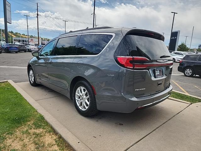 2022 chrysler pacifica touring l