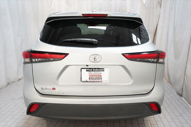 2021 toyota highlander xle