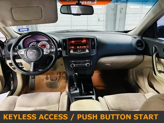 2013 nissan maxima s