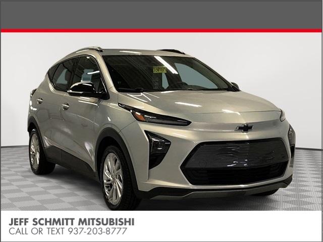 2023 chevrolet bolt euv lt